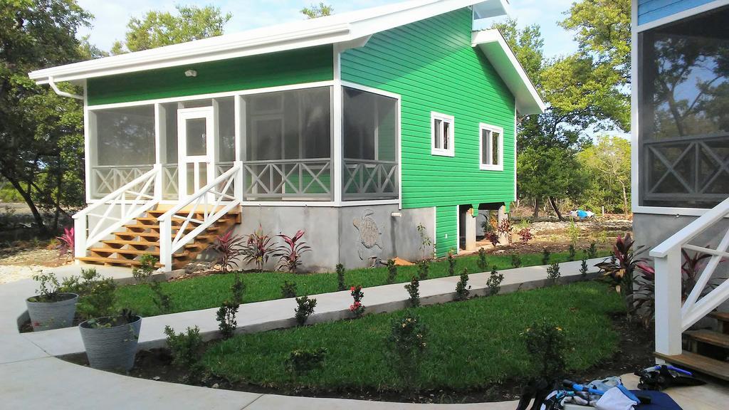 Serenity Beach Cottages Utila Dış mekan fotoğraf