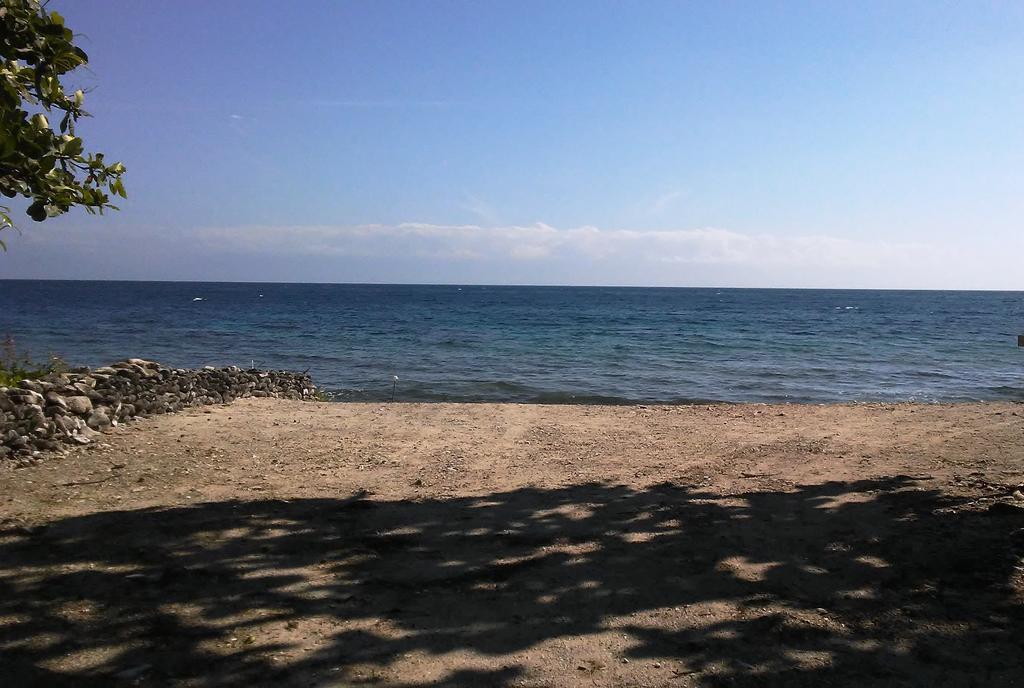 Serenity Beach Cottages Utila Dış mekan fotoğraf