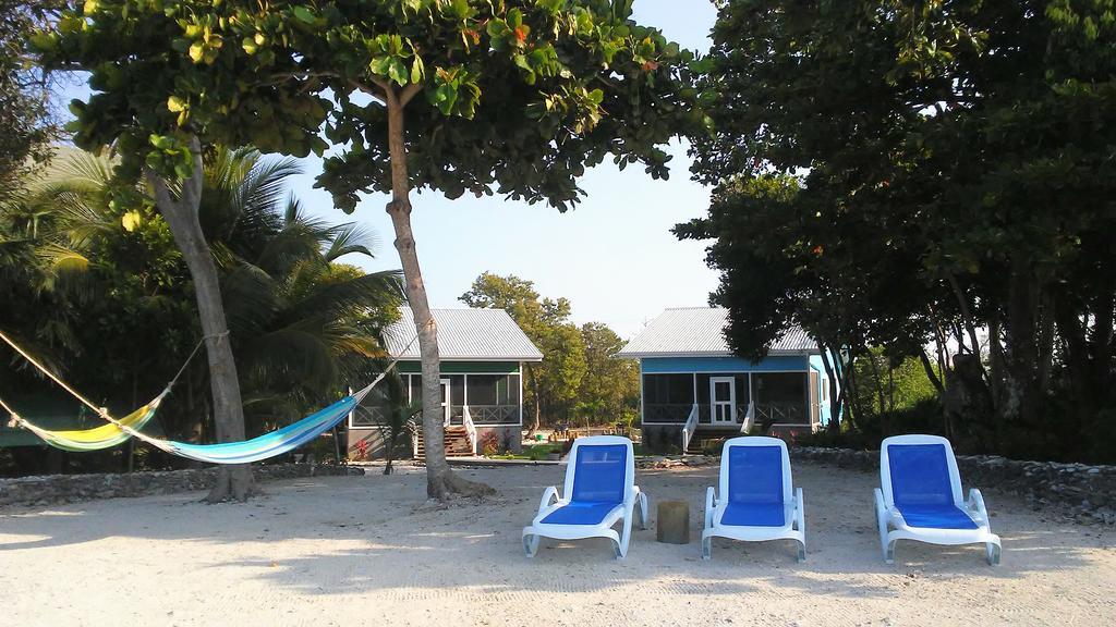 Serenity Beach Cottages Utila Dış mekan fotoğraf